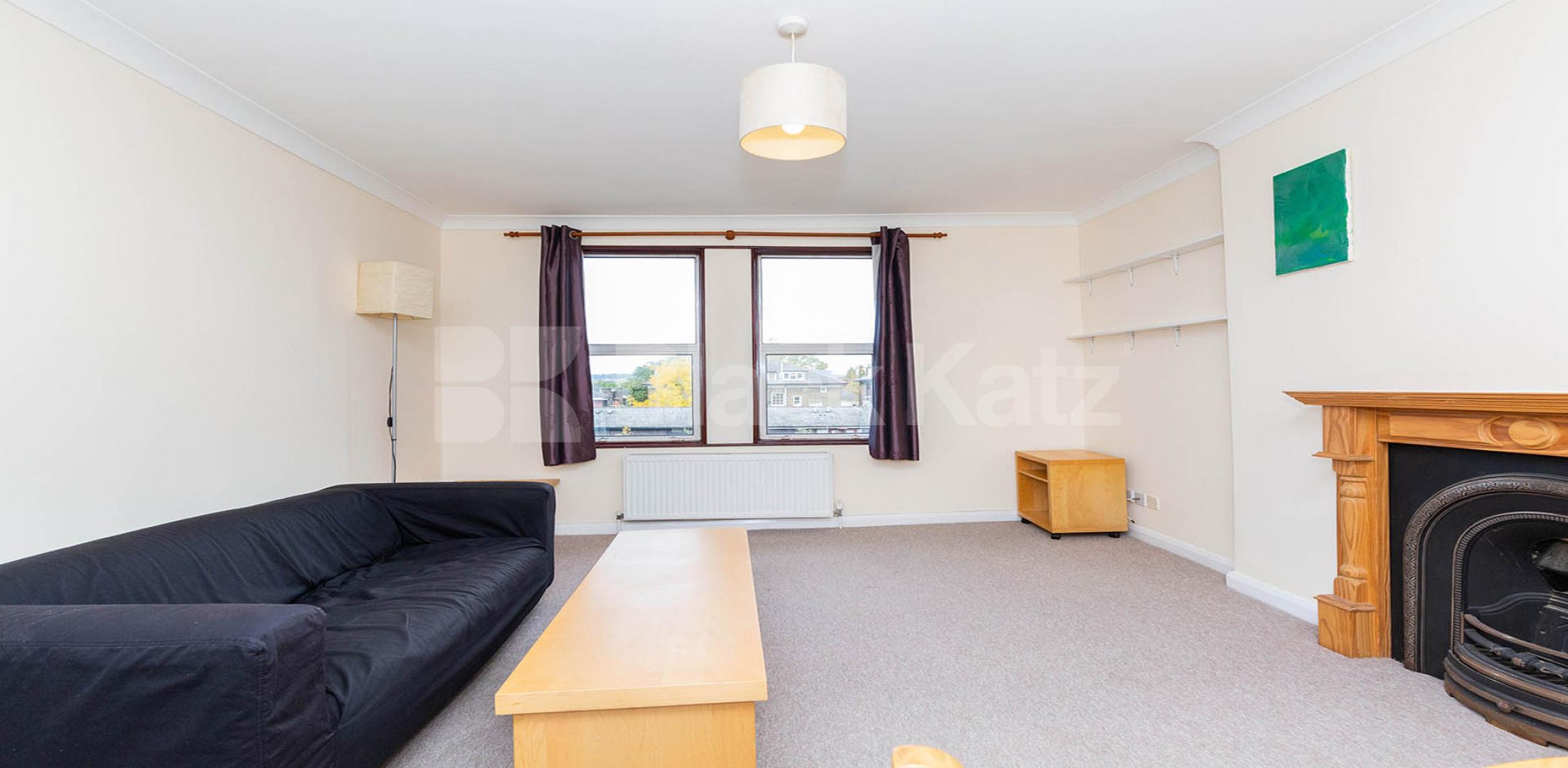 			NEW INSTRUCTION!, 2 Bedroom, 1 bath, 1 reception Flat			 North Villas, CAMDEN SQUARE